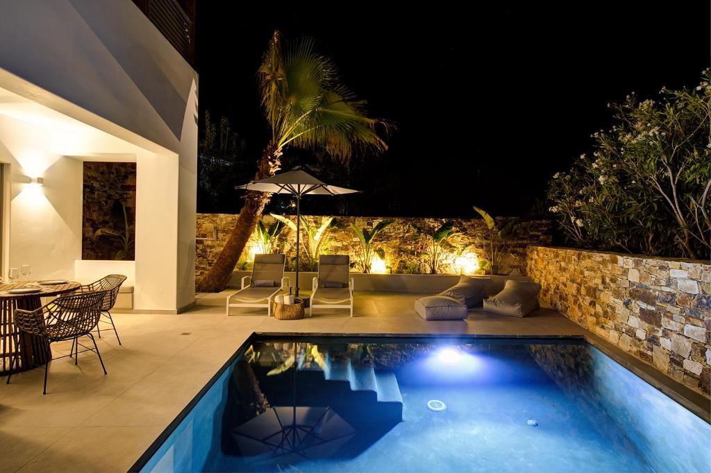 Clementina Paros - 12