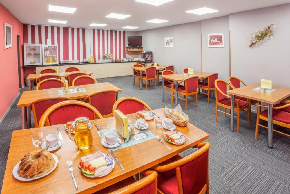 Restaurace v ubytování Hotel Gól garni