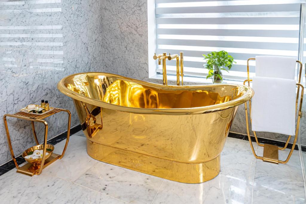 Suite Golden