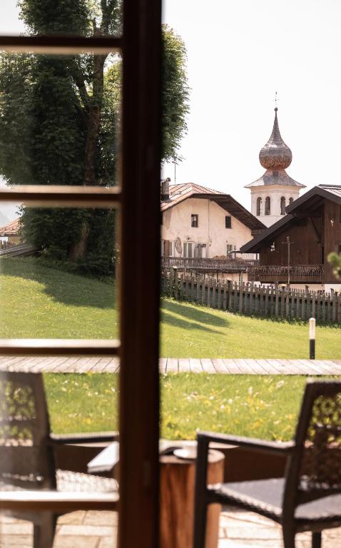 Фотография из галереи Rosapetra SPA Resort - Small Luxury Hotels of the World в Кортина-д'Ампеццо
