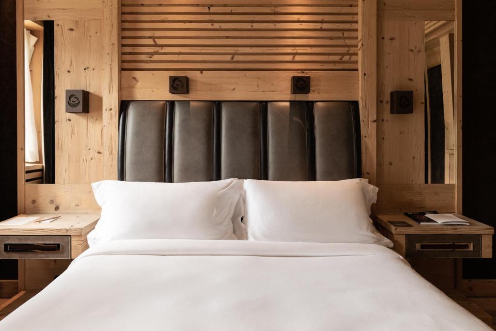 Кровать или кровати в номере Rosapetra SPA Resort - Small Luxury Hotels of the World