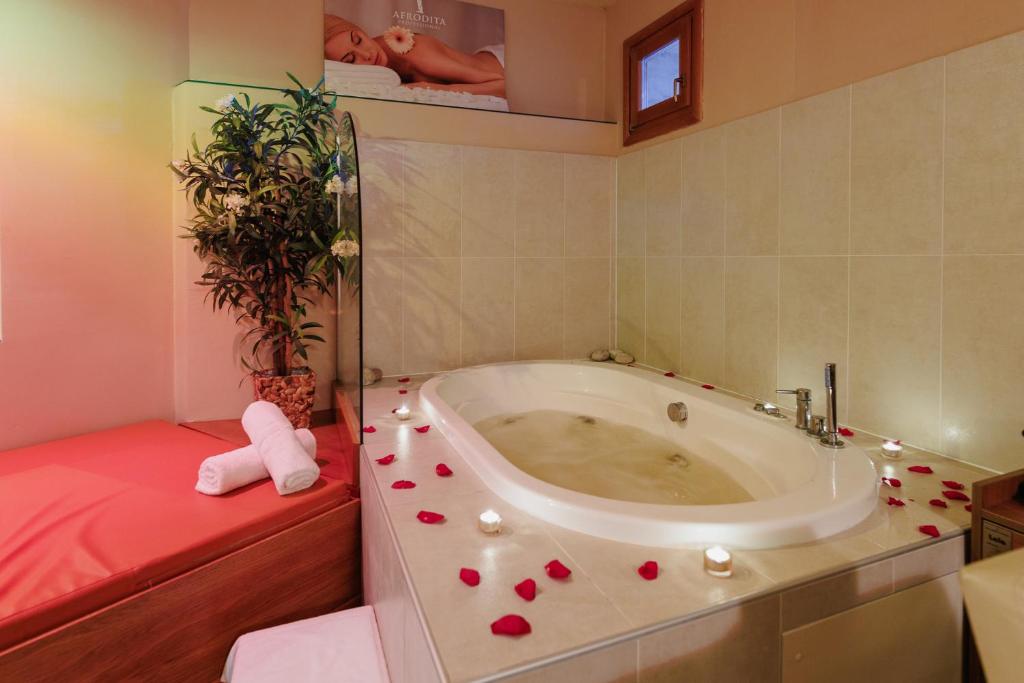 Łazienka w obiekcie Boutique Hotel Kaštel