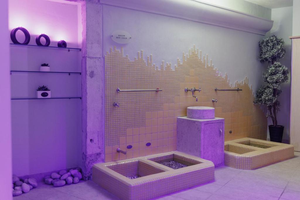 Łazienka w obiekcie Boutique Hotel Kaštel