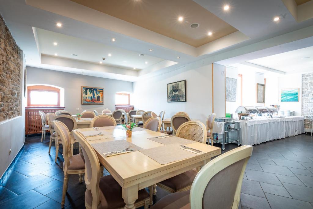 Część wypoczynkowa w obiekcie Boutique Hotel Kaštel