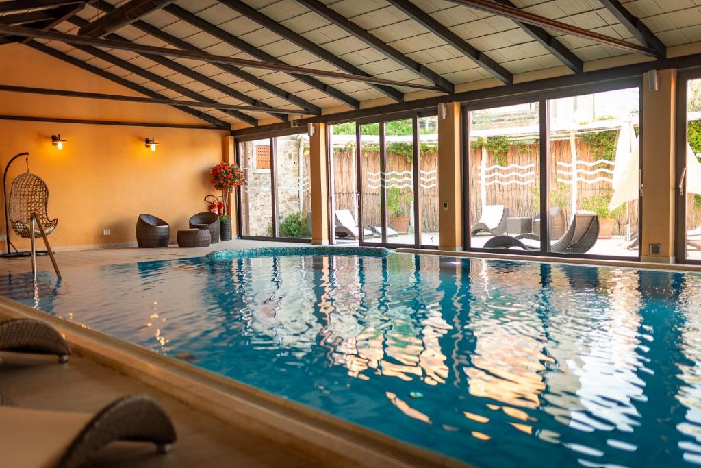 Basen w obiekcie Boutique Hotel Kaštel lub w pobliżu