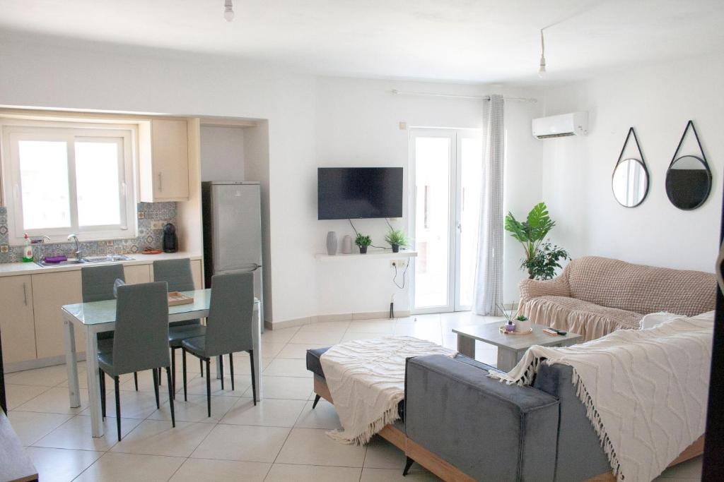 Gallery image of Nefeli Elegant Apartments in Karpathos Town