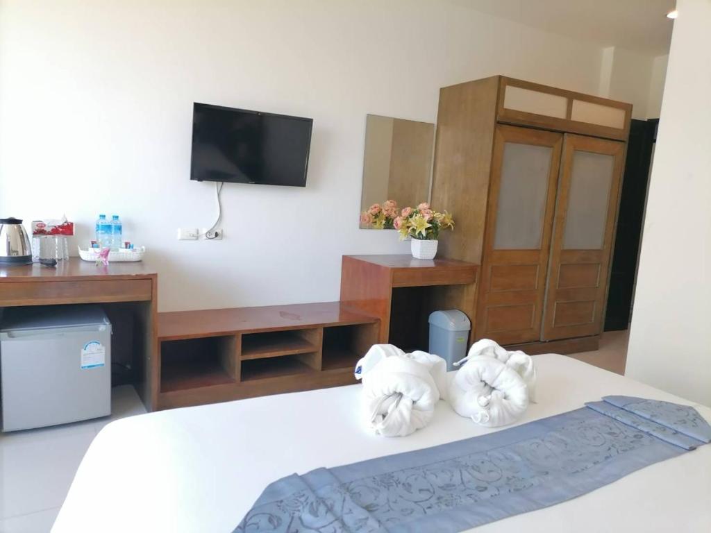 NJ PATONG HOTEL - Resim 26