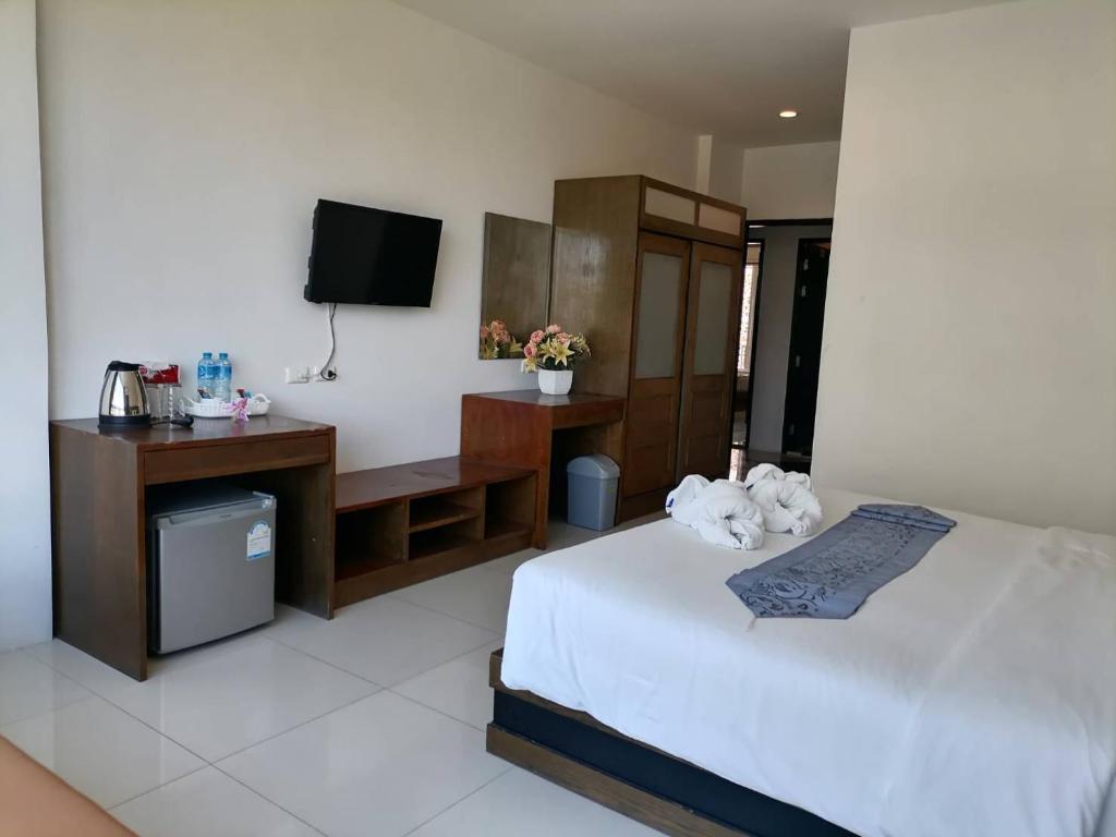 NJ PATONG HOTEL - Resim 27