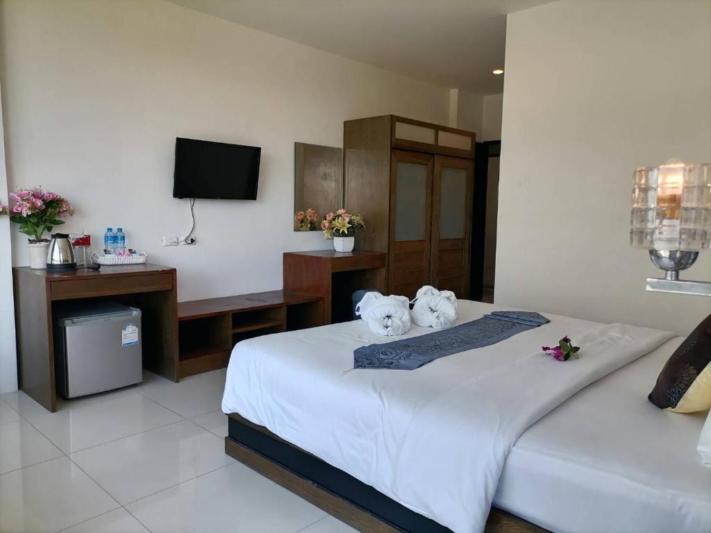NJ PATONG HOTEL - Resim 34
