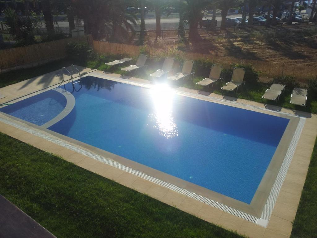 Bazén v ubytování Babis Hotel nebo v jeho okolí
