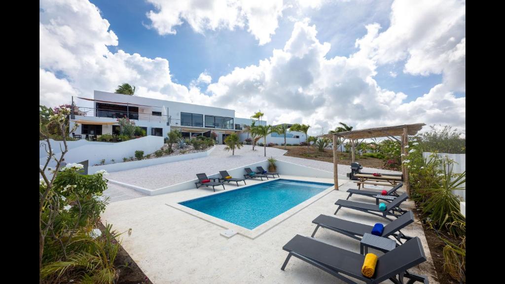 Bazén v ubytování Havana Apartment - Panoramic view with pool nebo v jeho okolí