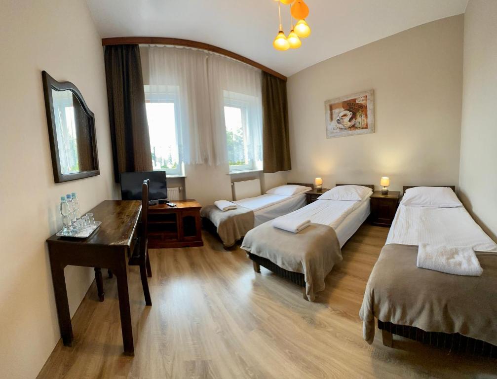 Hotelik Korona - Two-Bedroom Apartment