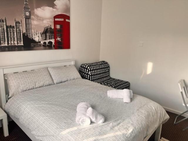 Beautiful Rooms close to Brick Lane - Quadruple Room With Shared Bathroom