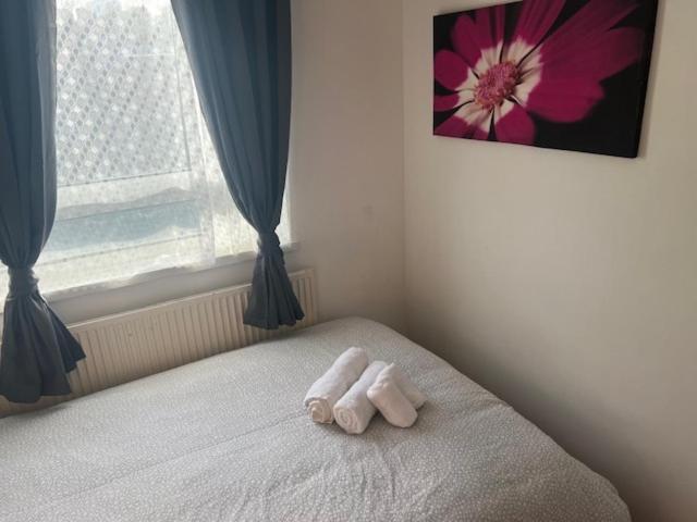 Beautiful Rooms close to Brick Lane - Double Room With Shared Bathroom
