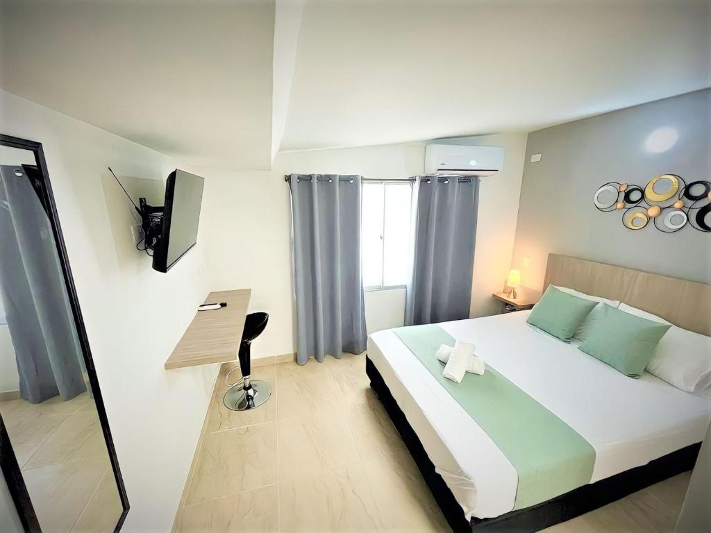 Postel nebo postele na pokoji v ubytování Hotel 12 Nights