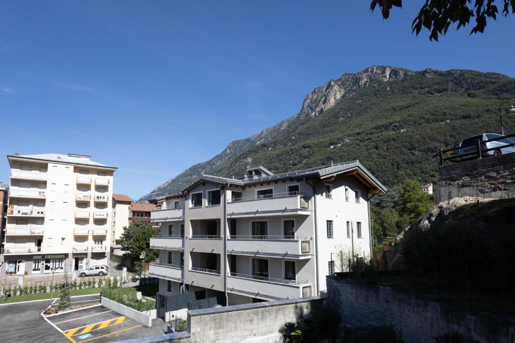Nespecifikovaný výhled na hory nebo výhled na hory při pohledu z aparthotelu