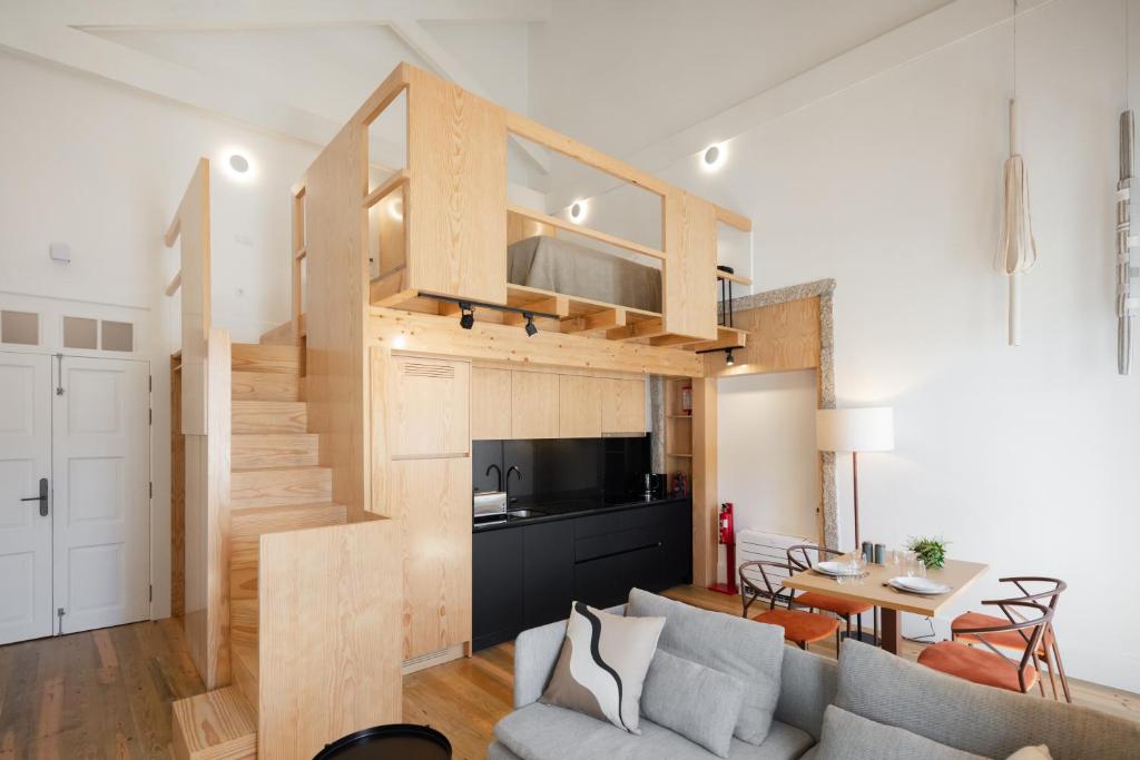 Gateway House Studio Apartments - 1