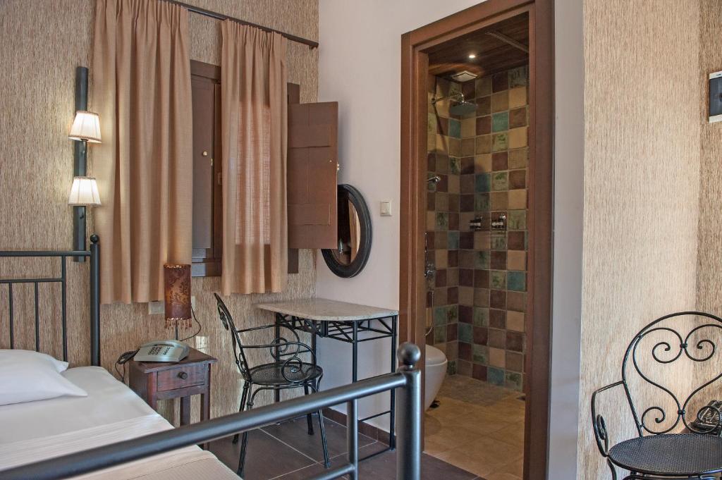 Polys Guest House - Habitación Gemela Estándar