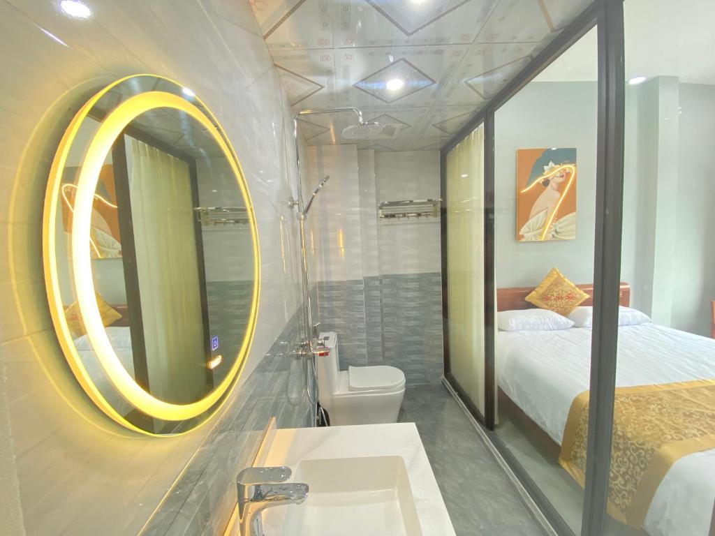 Koupelna v ubytování Van Anh Hotel - Restaurant