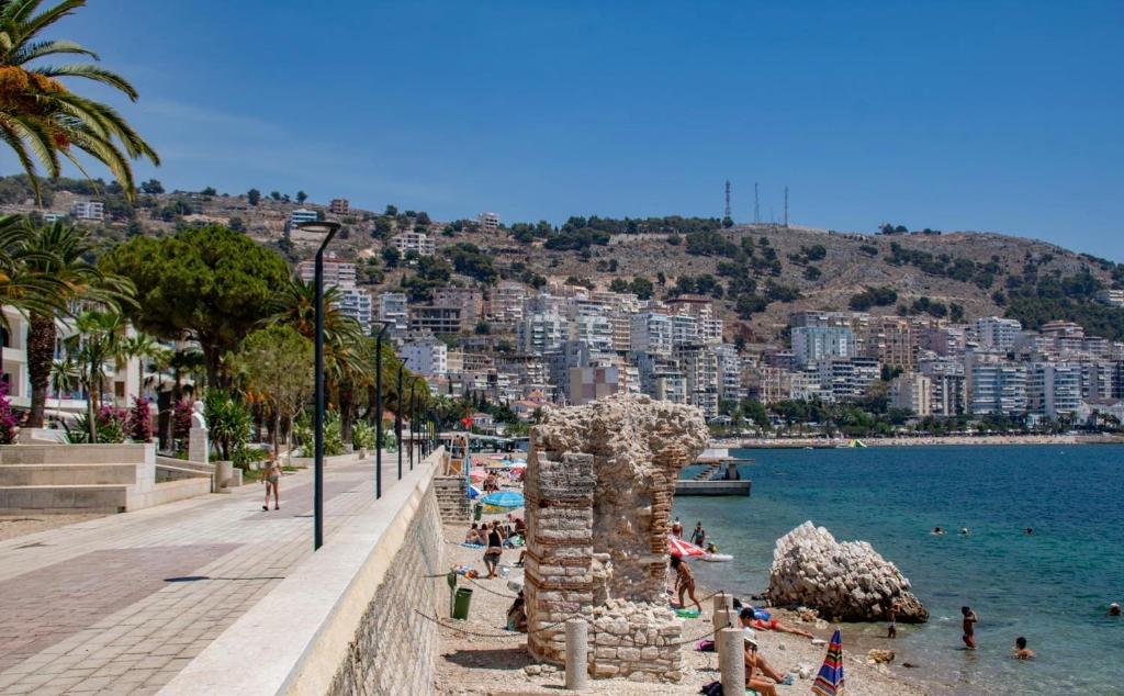 Center apartment Saranda