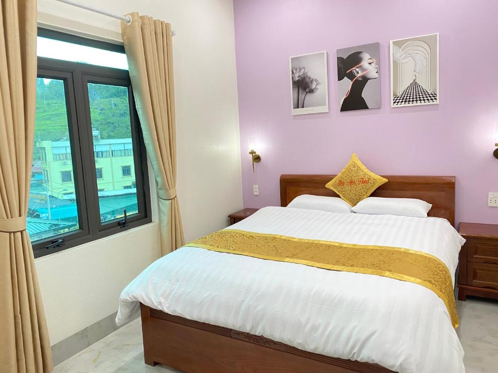Postel nebo postele na pokoji v ubytování Van Anh Hotel - Restaurant