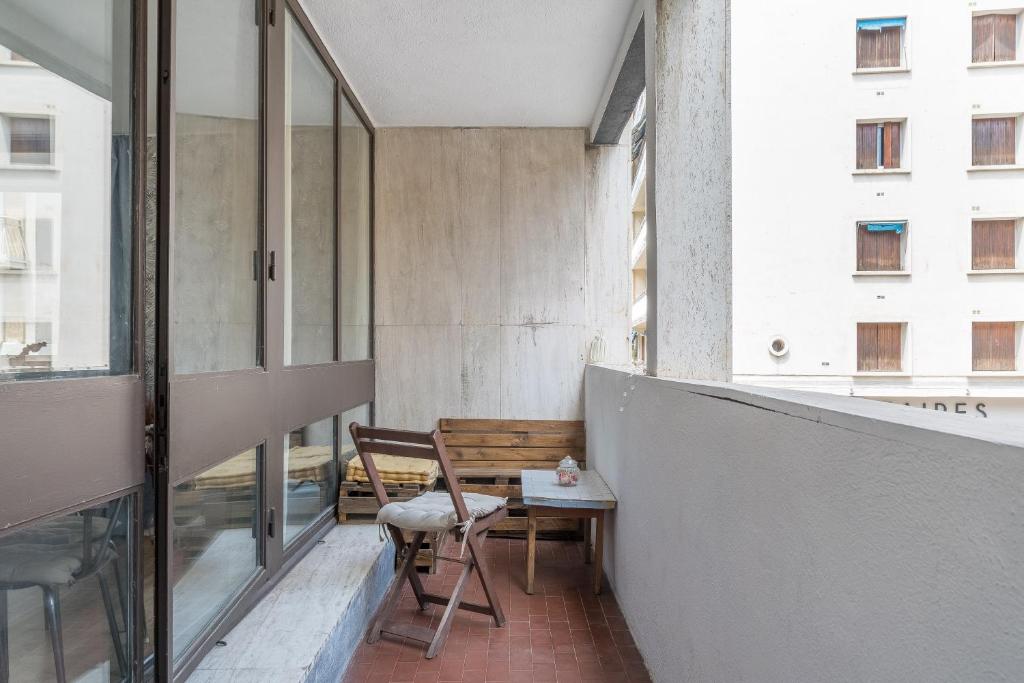 Fotografia z galérie ubytovania *Las Flores* joli studio avec balcon v destinácii Marseille