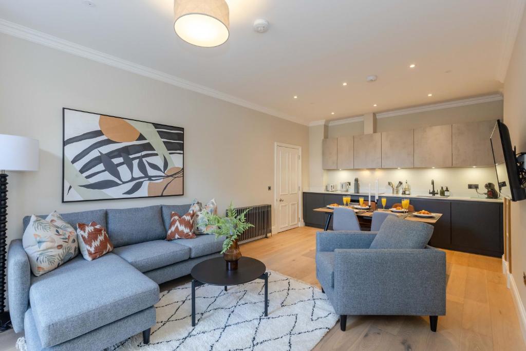 Posezení v ubytování Dragon Suites Luxury Serviced Apartments at Walker Street