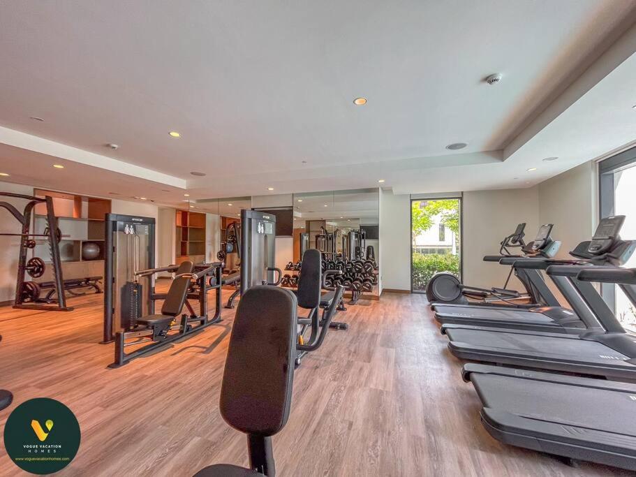 Fitness centrum a/nebo fitness zařízení v ubytování Vogue Downtown - Act 1 Act 2