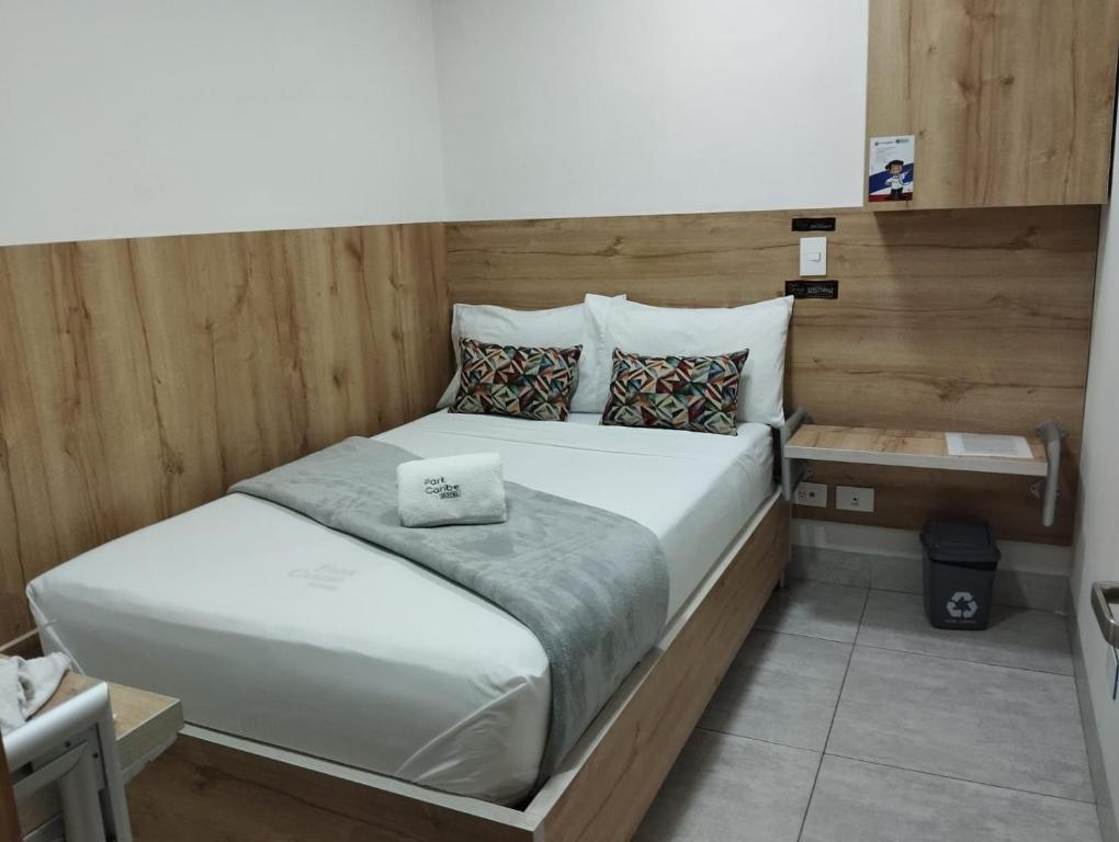 Postel nebo postele na pokoji v ubytování Hotel Park Caribe