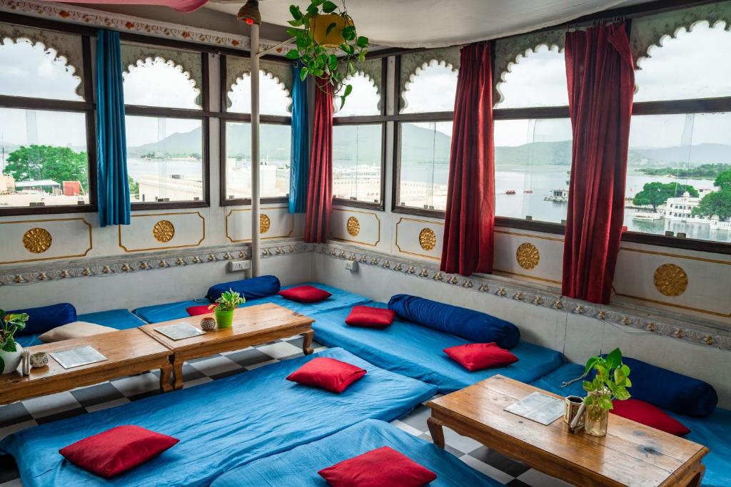 Posezení v ubytování Dreamyard Udaipur