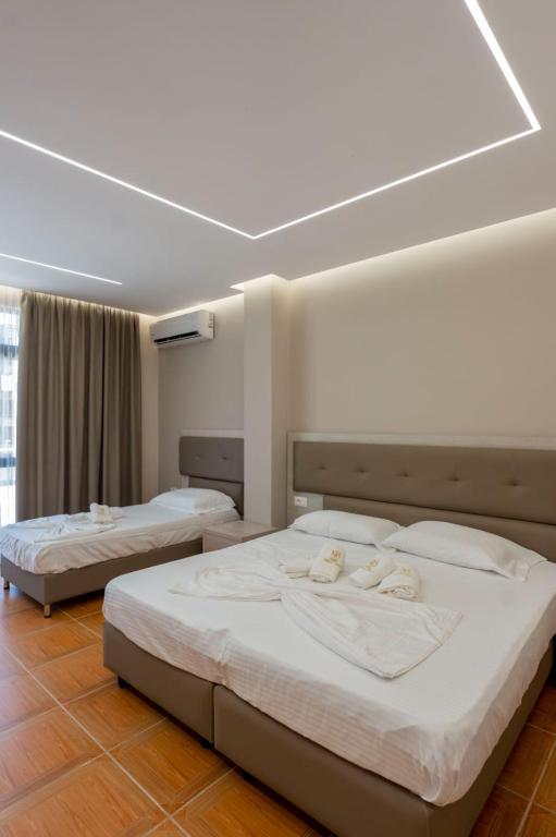 Hotel Miami Beach - Image 2