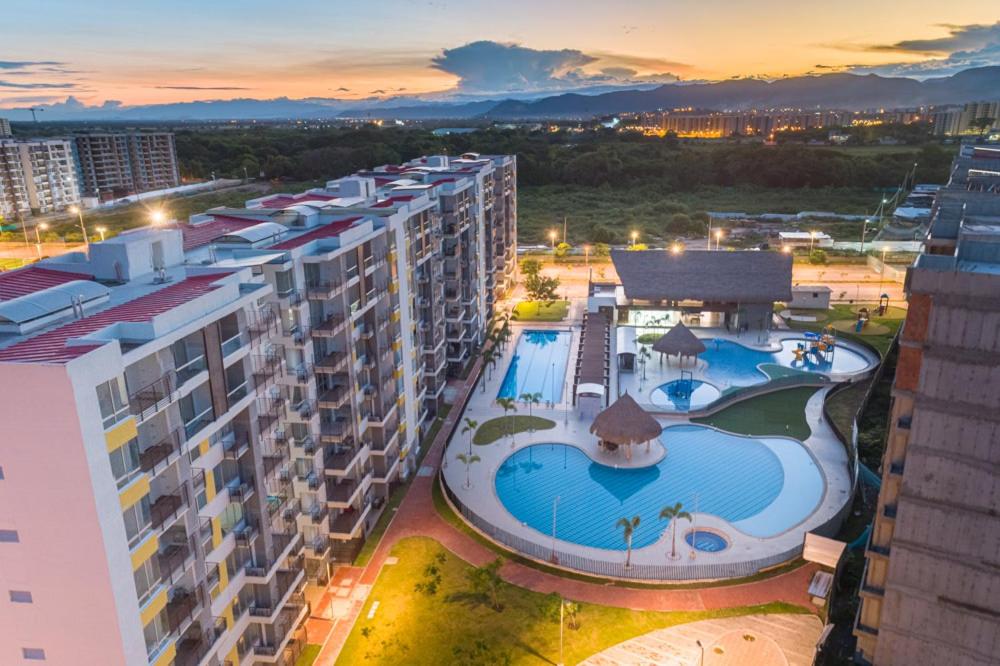 Bazén v ubytování Apartamento en Peña Azul "La Aldea" Ricaurte, Cundinamarca nebo v jeho okolí