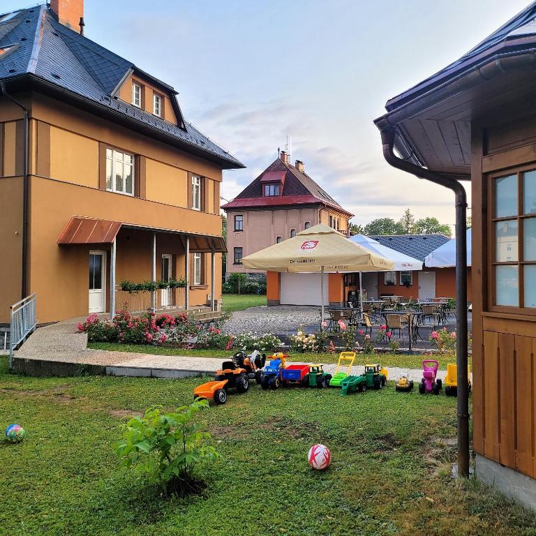 Zahrada ubytování Kavárna a penzion REICHL