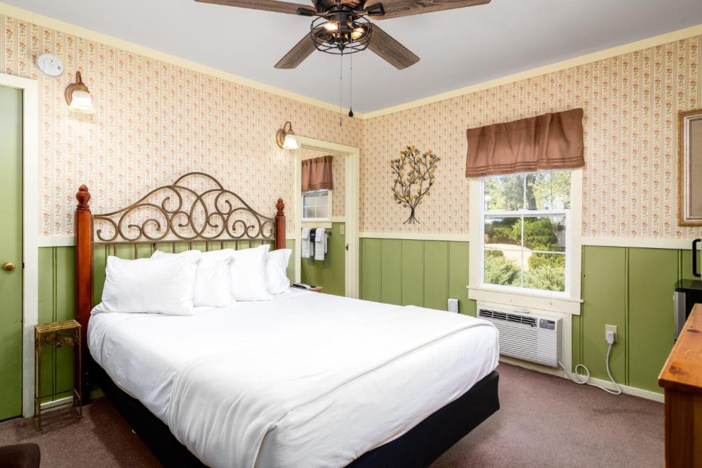 Prescott Pines Inn - Habitación De La Reina