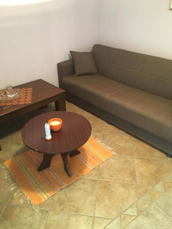 Posezení v ubytování SPIROS APARTMENTS