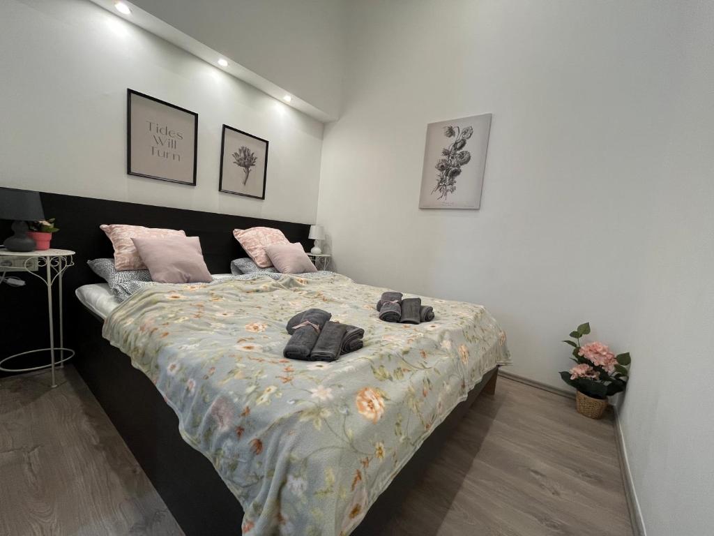 Postel nebo postele na pokoji v ubytování D58 Delux Apartments in the city center