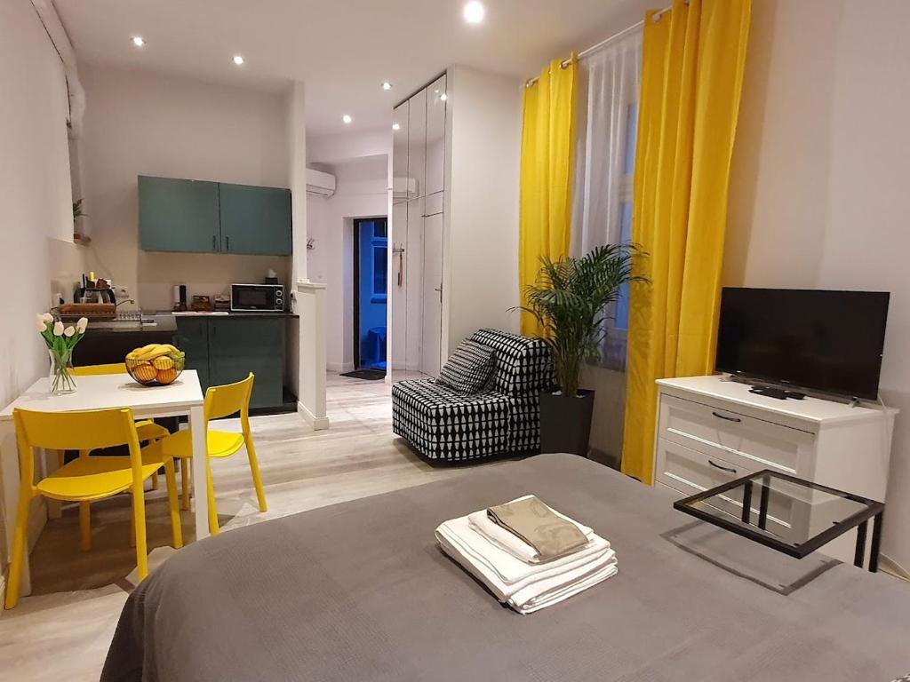 L-2 Kraków Center Studio O&P ApartFamily - 10