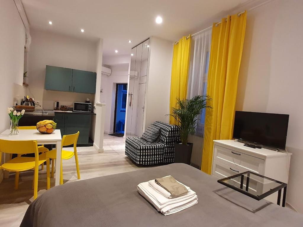 L-2 Kraków Center Studio O&P ApartFamily - 12