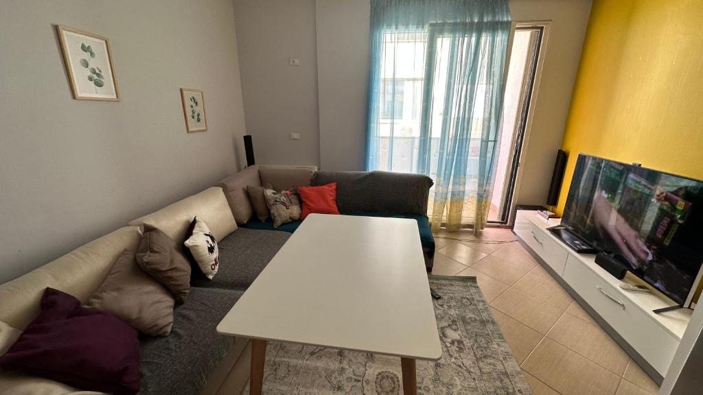 Lovely beach front apartment. - Imazhi 5