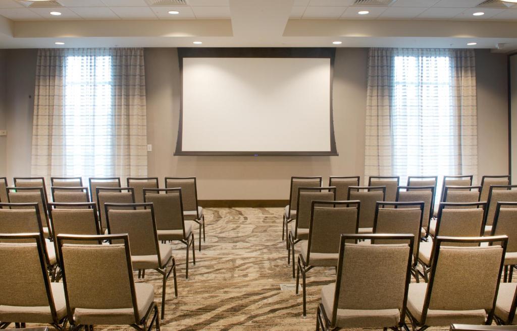 Konferenční prostory v ubytování SpringHill Suites by Marriott Bend
