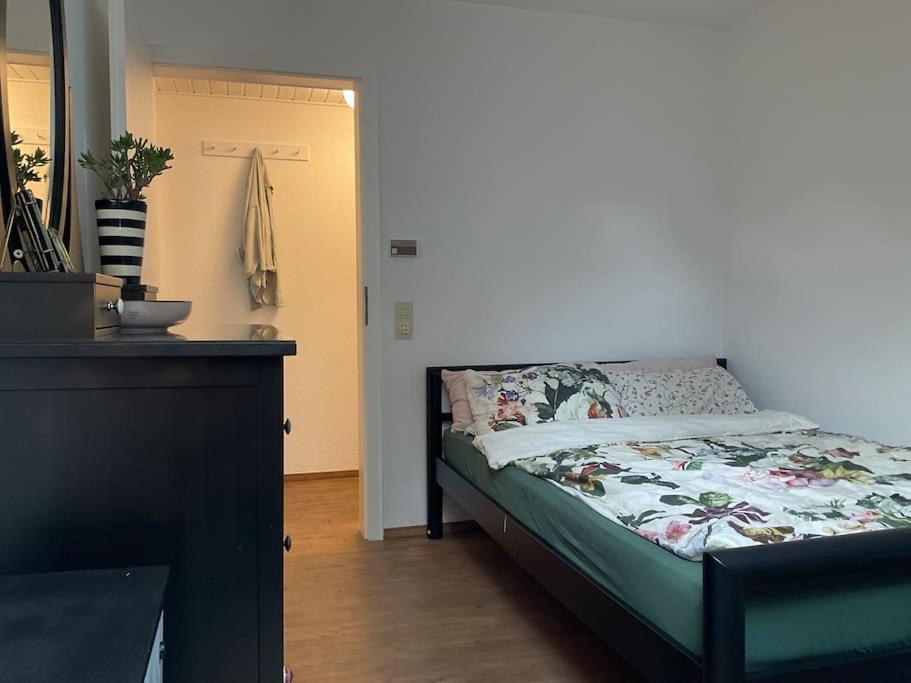 Postel nebo postele na pokoji v ubytování Wohnung in idyllischem Örtchen