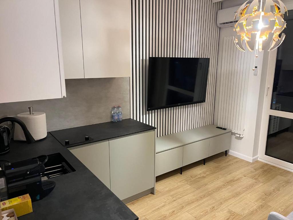 Warsaw Home Suites - 11