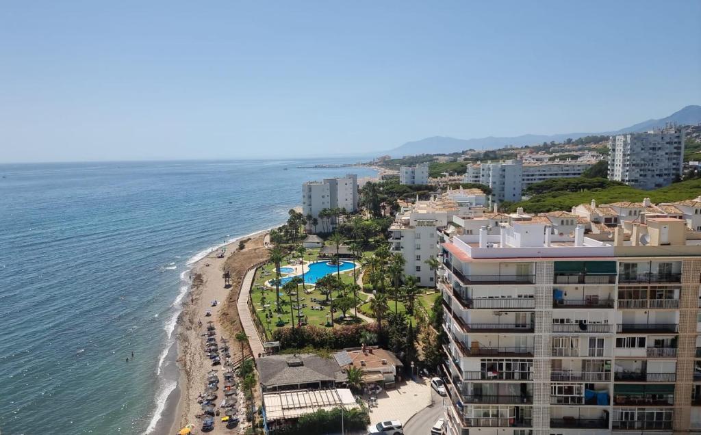 Almirante Beach, Sitio de Calahonda – Precios actualizados 2023