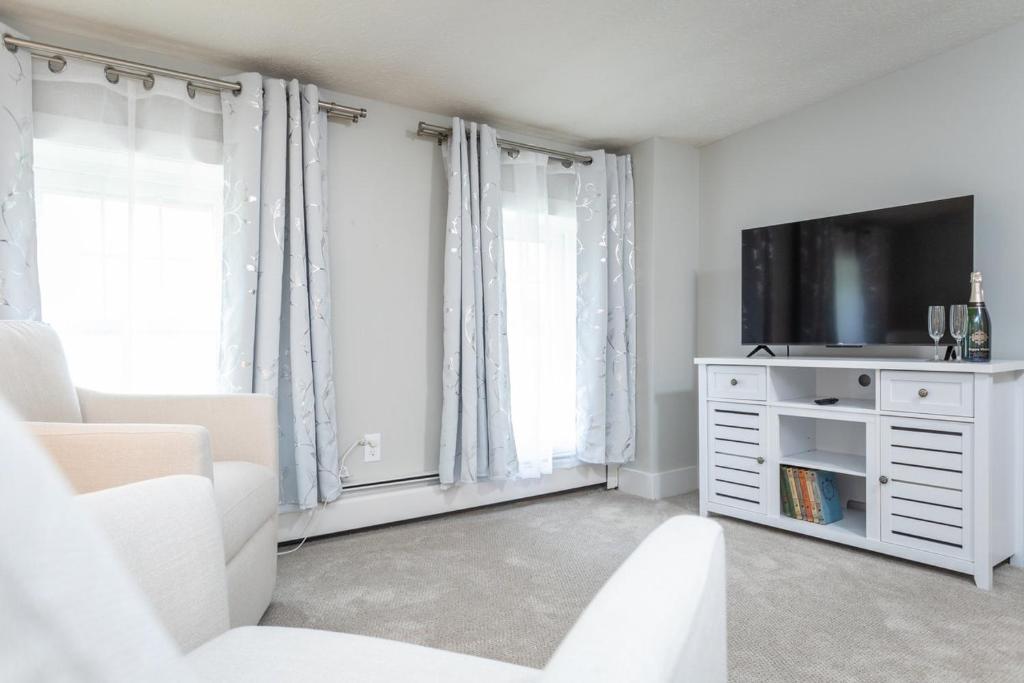 By the Side of the Road Inn & Cottages - Habitación Triple De Lujo
