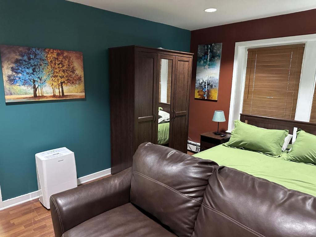 VAAST Bed & Breakfast - Studio With Pool View