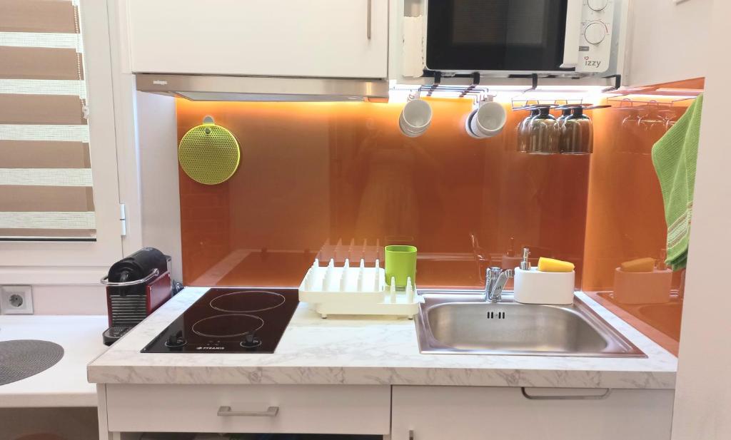 Modern Studio in Vibrant Kolonaki Area - 12