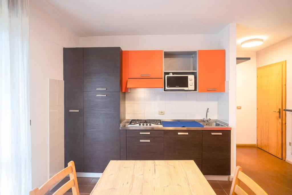 Kuchyň nebo kuchyňský kout v ubytování Residence Viola