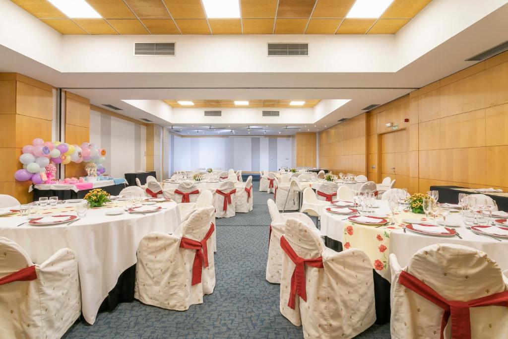 Restaurace v ubytování Sol Port Cambrils Hotel