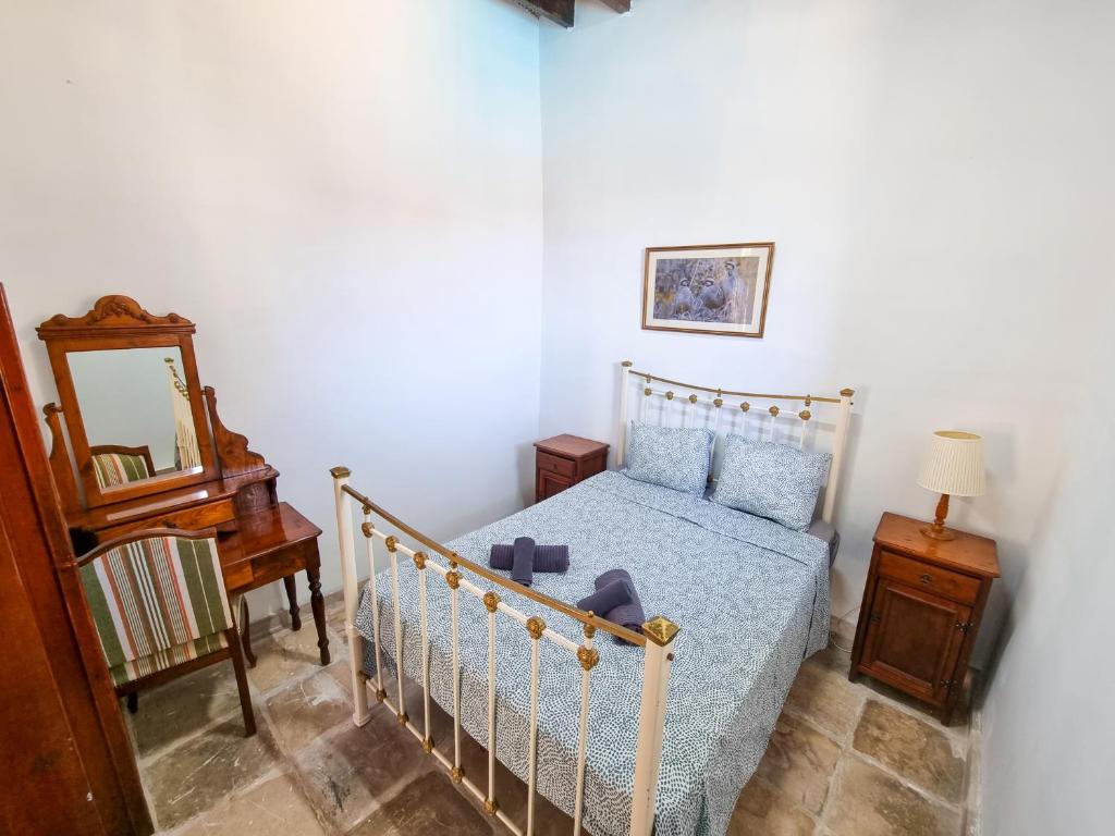 Postel nebo postele na pokoji v ubytování Athena's Pool Oasis