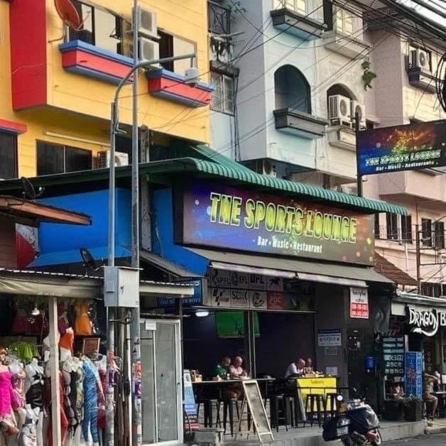 The Sports Lounge - Resim 6